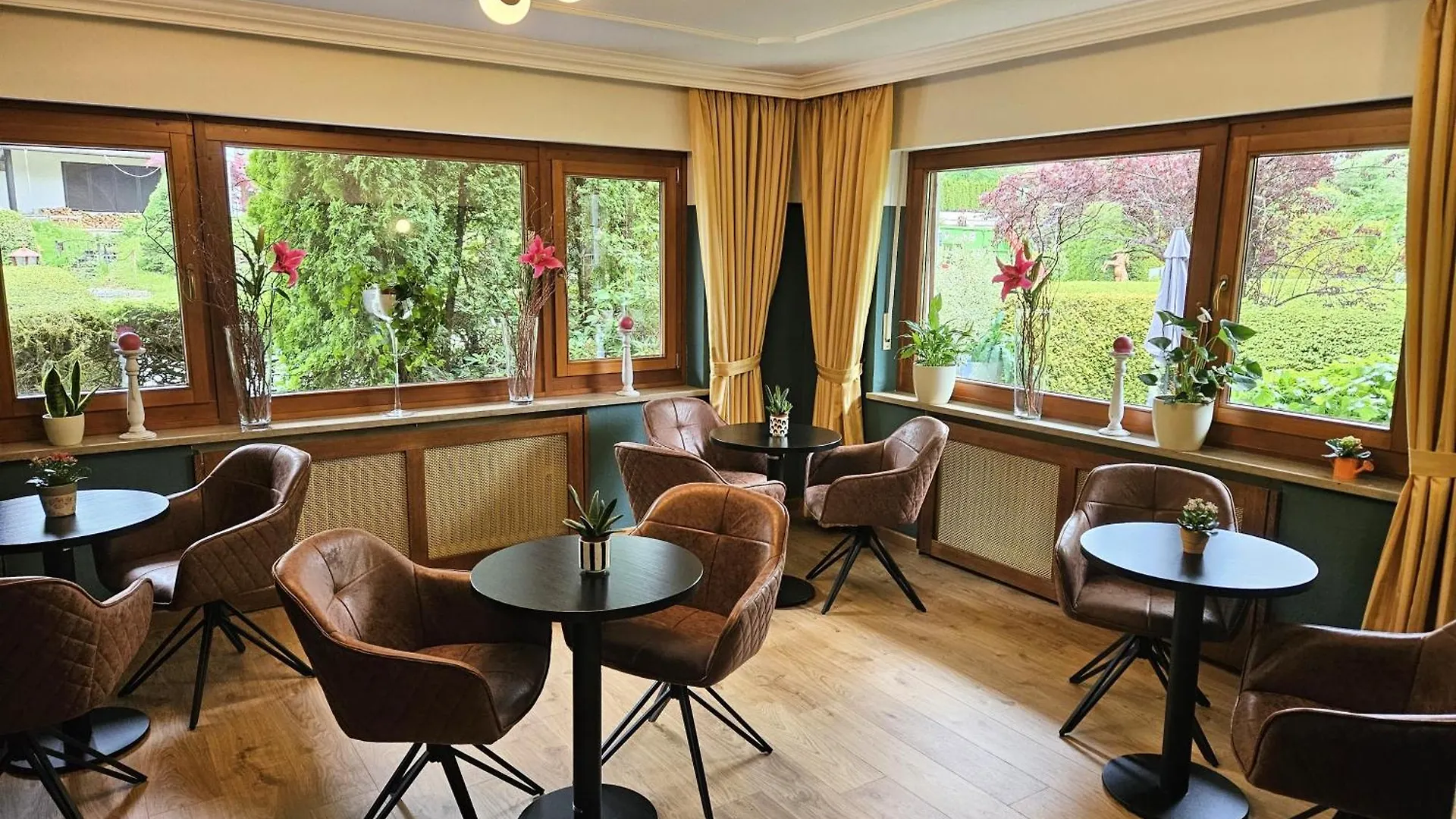 Hotel Quellenhof Bad Wiessee 3*,  Germany